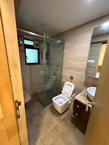 Bathroom Image of 1600 Sq.ft 4 BHK Apartment / Flat for sale in Santacruz West Mumbai for Rs. 83000000