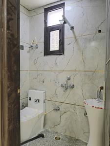 Common Bathroom Image of 900 Sq.ft 2 BHK Builder Floor for sale in Indirapuram Ghaziabad for Rs. 8000000