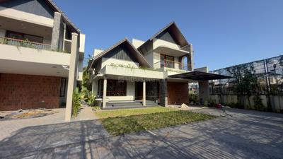 Image of 4350 Sq.ft 4 BHK Independent House for sale in Kakkanad, Kochi for Rs. 36000000