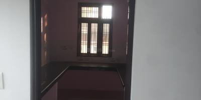 Kitchen Image of 1300 Sq.ft 2 BHK Builder Floor for rent in Jankipuram Garden Lucknow for Rs. 9000