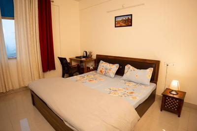 Bedroom Image of 1500 Sq.ft 3 BHK Apartment / Flat for rent in Paarth Aadyant, Ahmamau Lucknow for Rs. 42000