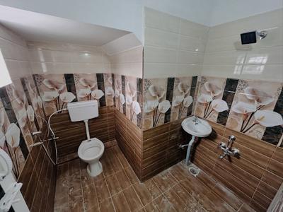 Bathroom Image of 700 Sq.ft 2 BHK Villa for sale in Singaperumal Koil Chennai for Rs. 2599000