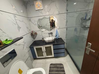 Bathroom Image of 3240 Sq.ft 4 BHK Apartment / Flat for sale in Sector 82A Gurgaon for Rs. 36000000