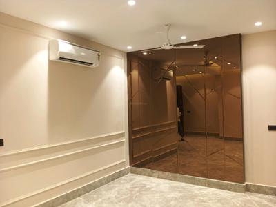 Living Room Image of 1350 Sq.ft 3 BHK Builder Floor for sale in Palam Vihar Gurgaon for Rs. 23000000