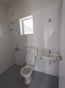 Bathroom Image of 1100 Sq.ft 3 BHK Apartment / Flat for sale in Shapoorji Pallonji Shukhobrishti, New Town Kolkata for Rs. 6250000