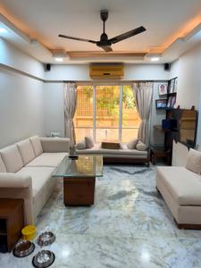 Hall Image of 920 Sq.ft 3 BHK Apartment / Flat for sale in Khar West Mumbai for Rs. 55000000
