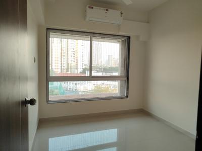 Bedroom Image of 750 Sq.ft 2 BHK Apartment / Flat for rent in Raoji Sojpal Building, Dadar West Mumbai for Rs. 90000