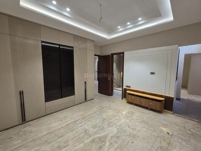 Bedroom Image of 2000 Sq.ft 3 BHK Builder Floor for sale in Raja Garden New Delhi for Rs. 36500000