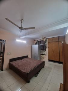 Bedroom Image of 1350 Sq.ft 2 BHK Builder Floor for rent in Naraina New Delhi for Rs. 36000