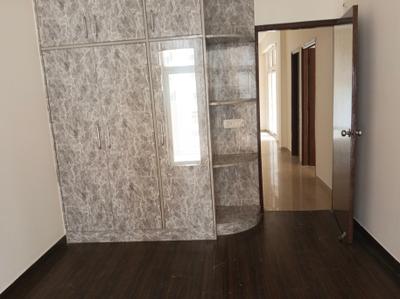 Bedroom Image of 1510 Sq.ft 3 BHK Apartment / Flat for sale in Mahagun Mywoods Phase 2, Noida Extension Greater Noida for Rs. 13000000