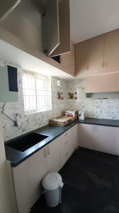 Kitchen Image of 950 Sq.ft 2 BHK Builder Floor for rent in Mahadevapura Bengaluru for Rs. 38000