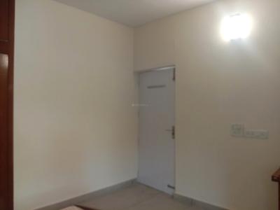 Bedroom Image of 1500 Sq.ft 2 BHK Apartment / Flat for rent in DDA Flats Vasant Kunj, Vasant Kunj New Delhi for Rs. 75000