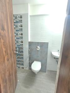 Bathroom Image of 1450 Sq.ft 3 BHK Apartment / Flat for rent in Parksyde Homes, Hanuman Nagar Nashik for Rs. 17000