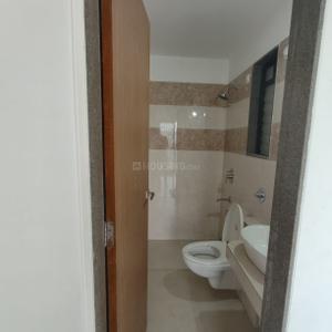 Bathroom Image of 650 Sq.ft 1 BHK Apartment / Flat for sale in Panvel Navi Mumbai for Rs. 7300000