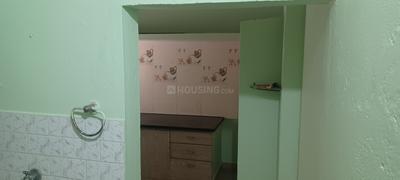 Bathroom Image of 650 Sq.ft 2 BHK Apartment / Flat for rent in Taj Nagar Nagpur for Rs. 15000