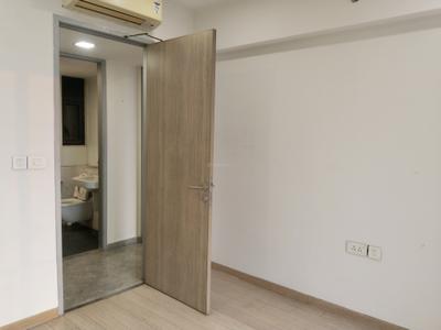 Bedroom Image of 2800 Sq.ft 4 BHK Apartment / Flat for sale in Shapoorji Pallonji The Designate, Santacruz West Mumbai for Rs. 160000000