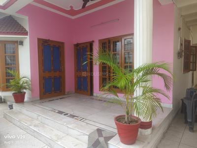 Balcony Image of 950 Sq.ft 2 BHK Builder Floor for rent in Mohkampur Dehradun for Rs. 15000