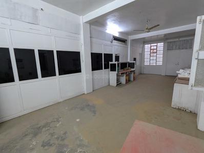 Kitchen Image of 1300 Sq.ft 4 BHK Builder Floor for rent in Wazidpur Jaunpur for Rs. 21000
