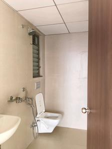 Common Bathroom Image of 714 Sq.ft 2 BHK Apartment / Flat for rent in Runwal My City Phase II Cluster 05 Part II, Usarghar Thane for Rs. 12499