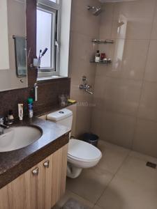 Bathroom Image of 1500 Sq.ft 3 BHK Apartment / Flat for rent in Emaar Palm Gardens, Sector 83 Gurgaon for Rs. 45000