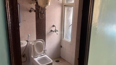 Bathroom Image of 1680 Sq.ft 3 BHK Apartment / Flat for sale in Sam Clement City, Crossings Republik Ghaziabad for Rs. 9700000
