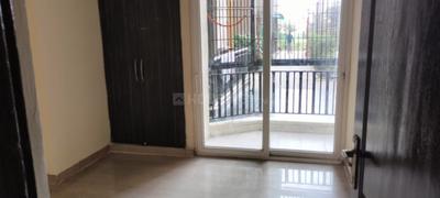 Balcony Image of 1200 Sq.ft 2 BHK Apartment / Flat for rent in Saviour Greenisle, Crossings Republik Ghaziabad for Rs. 17000
