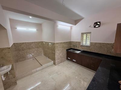 Kitchen Image of 1600 Sq.ft 3 BHK Apartment / Flat for rent in Saligramam Chennai for Rs. 45000