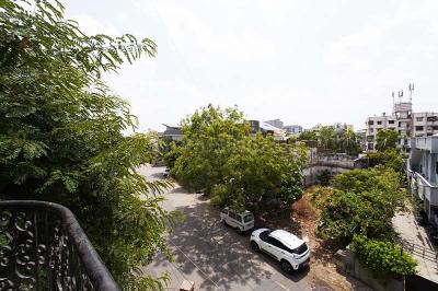 Balcony Image of 1665 Sq.ft 3 BHK Apartment / Flat for sale in Maninagar Ahmedabad for Rs. 12000000
