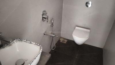 Bathroom Image of 416 Sq.ft 1 BHK Apartment / Flat for rent in Kaveri Heights, Ghatkopar East Mumbai for Rs. 40000