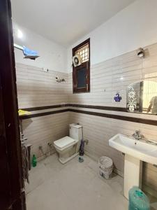 Bathroom Image of 999 Sq.ft 2 BHK Apartment / Flat for rent in Model Town Panipat for Rs. 18500