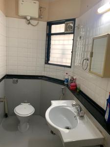 Bathroom Image of 2800 Sq.ft 4 BHK Apartment / Flat for rent in Ghorpadi Pune for Rs. 67000