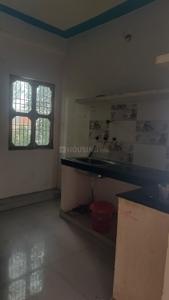 Kitchen Image of 900 Sq.ft 2 BHK Builder Floor for rent in Neel Matha Lucknow for Rs. 7500