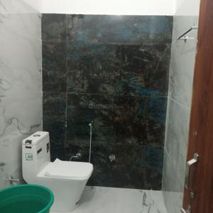 Bathroom Image of 900 Sq.ft 2 BHK Independent House for rent in Thakurpur Dehradun for Rs. 15000