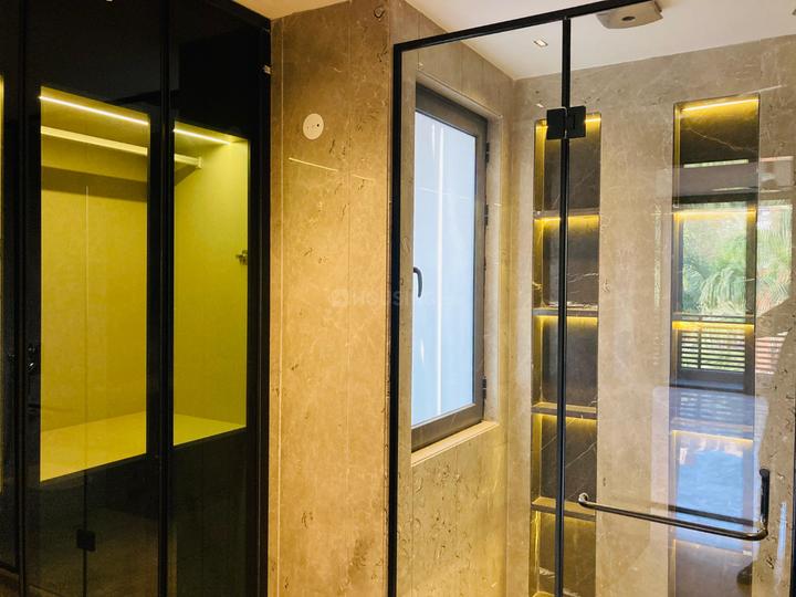 DLF Phase 4 Bedroom 1