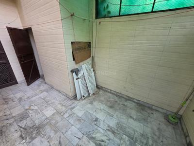 Bedroom Image of 1000 Sq.ft 2 BHK Builder Floor for sale in Paschim Vihar New Delhi for Rs. 13500000
