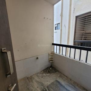 Balcony Image of 2000 Sq.ft 4 BHK Apartment / Flat for rent in Earth Ambrosia, Vemali Vadodara for Rs. 45000