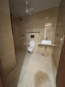 Bathroom Image of 1140 Sq.ft 3 BHK Builder Floor for rent in Saket New Delhi for Rs. 32510