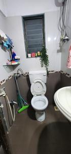 Bathroom Image of 650 Sq.ft 2 BHK Apartment / Flat for rent in Mahavir Platinum, Chembur Mumbai for Rs. 52000