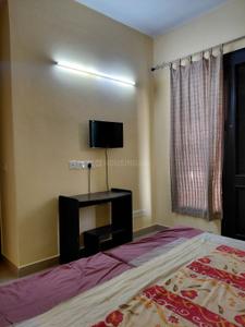 Bedroom Image of 1600 Sq.ft 2 BHK Builder Floor for rent in Sector 51 Noida for Rs. 38000
