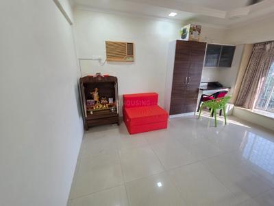 Bedroom Image of 1500 Sq.ft 3 BHK Apartment / Flat for rent in Thakur Silver Tower, Kandivali East Mumbai for Rs. 82000