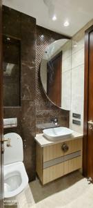 Bathroom Image of 2799 Sq.ft 4 BHK Builder Floor for sale in Kailash Colony New Delhi for Rs. 85000000