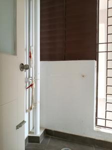 Drying Area Image of 587 Sq.ft 1 BHK Apartment / Flat for rent in K R Puram Bengaluru for Rs. 19000