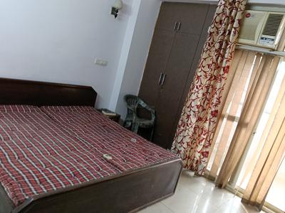 Bedroom Image of 1750 Sq.ft 3 BHK Apartment / Flat for rent in Ajnara Gen X, Crossings Republik Ghaziabad for Rs. 25000