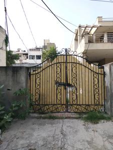 Image of 4500 Sq.ft Residential Plot / Land for sale in Sector 17, Faridabad for Rs. 100000000