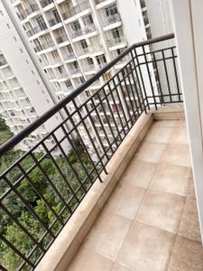 Balcony Image of 2460 Sq.ft 3 BHK Apartment / Flat for sale in Central Park Resorts, Sector 48 Gurgaon for Rs. 75000000