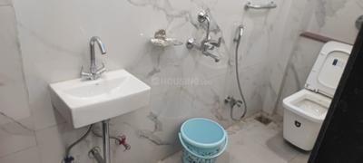 Bathroom Image of 200 Sq.ft 1 RK Builder Floor for rent in Ayodhya Bypass Bhopal for Rs. 12000