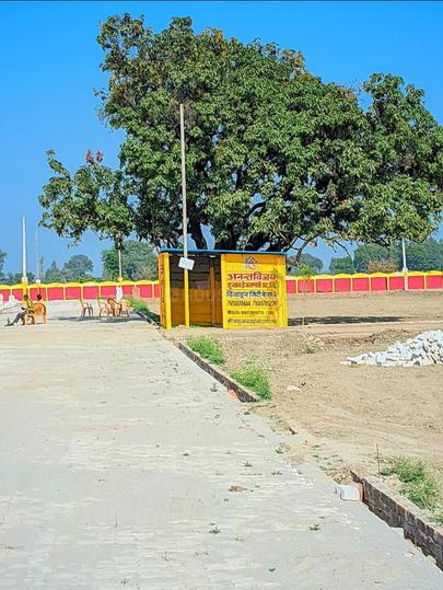 Nirala Nagar Main Image 1