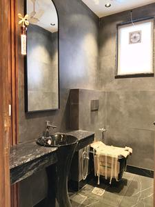 Common Bathroom Image of 2367 Sq.ft 3 BHK Builder Floor for sale in Sector 23 Gurgaon for Rs. 31300013