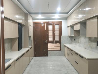 Kitchen Image of 3207 Sq.ft 5 BHK Apartment / Flat for sale in Rajendra Nagar Ghaziabad for Rs. 27800000