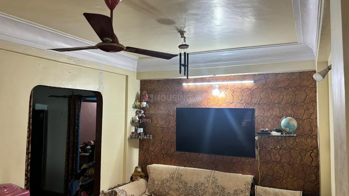 Living Room Image of 1400 Sq.ft 3 BHK Apartment / Flat for sale in Kalindi Square, L I G Colony Indore for Rs. 6000000